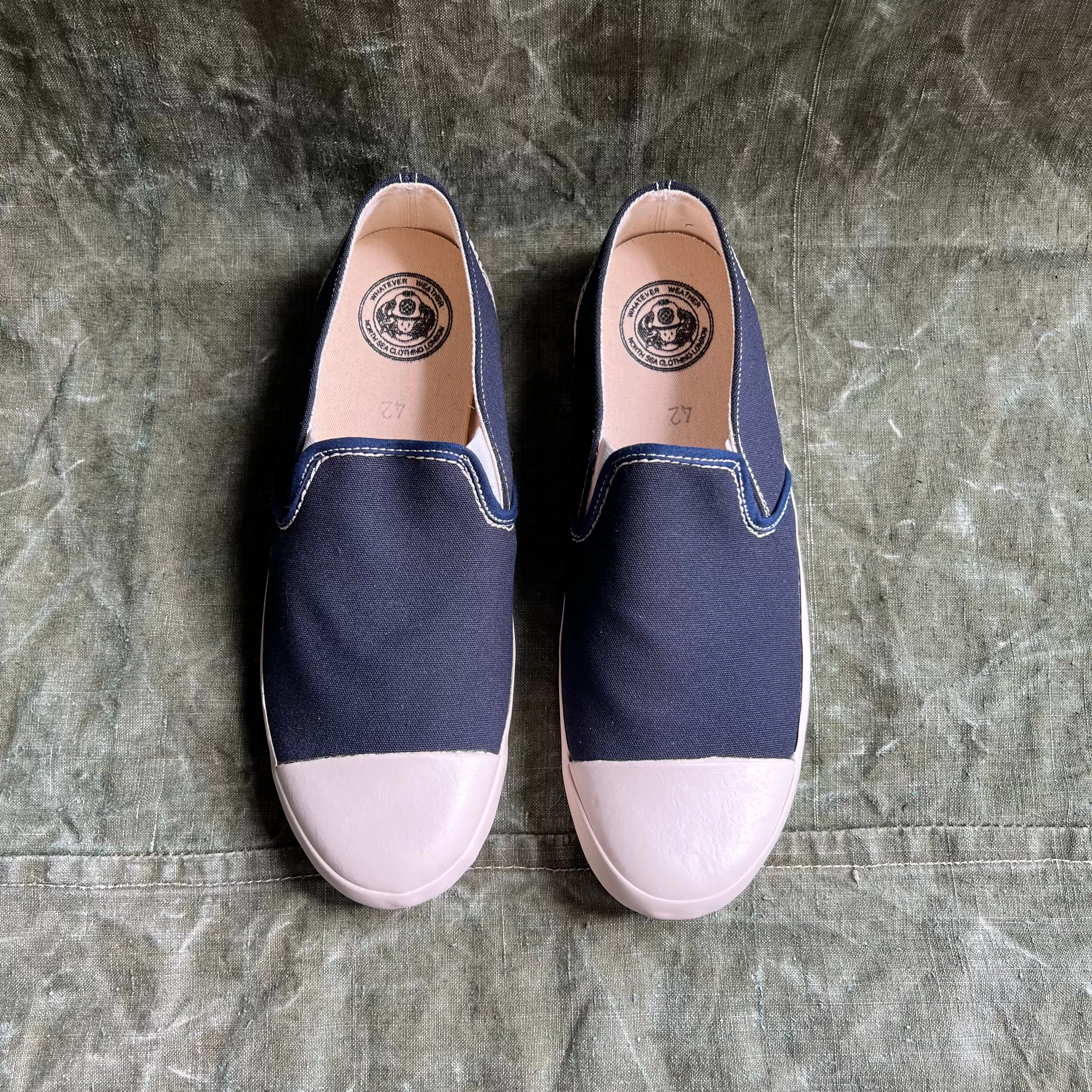 ARCHIVE SALE - MK 1 SLIP-ON, NAVY/ECRU