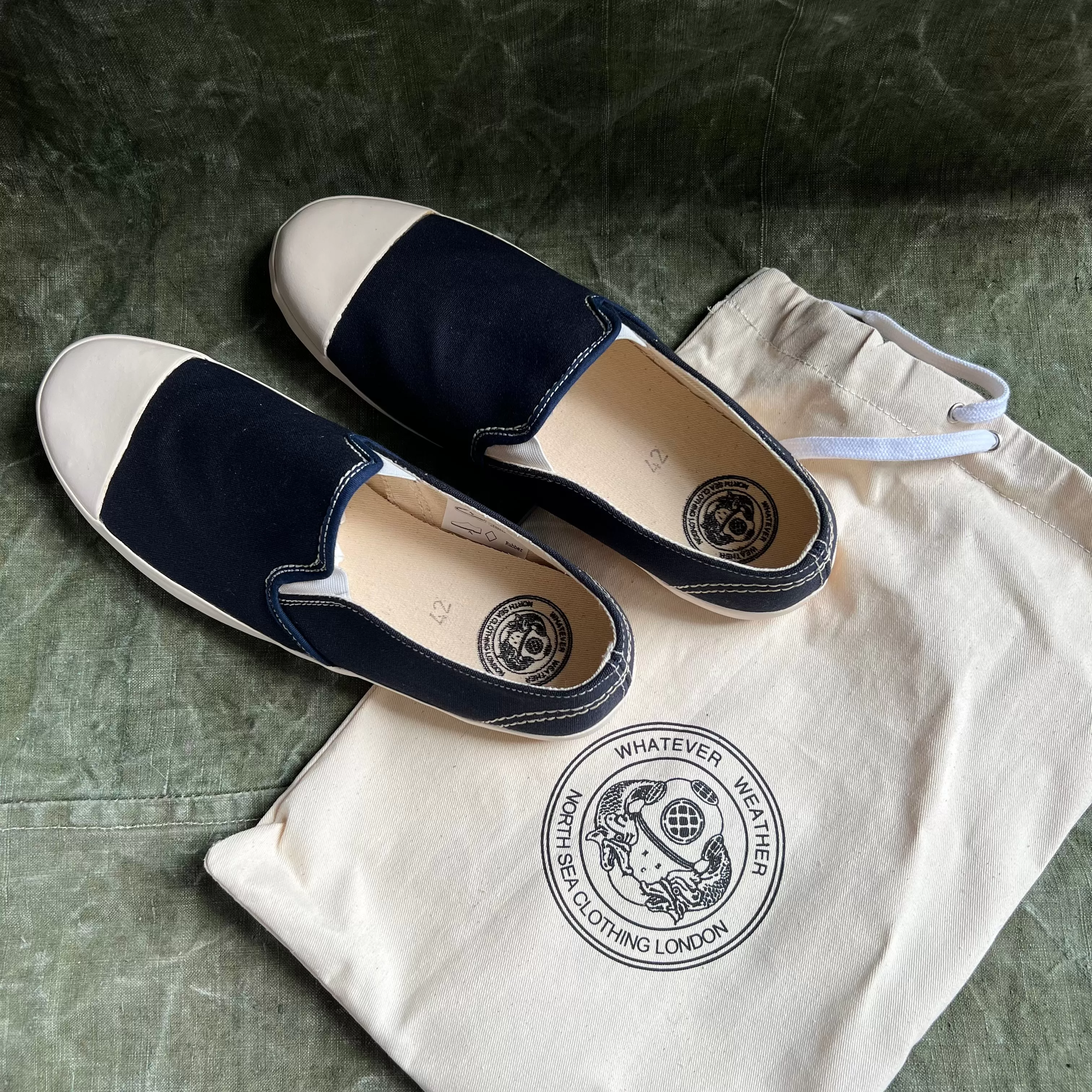 ARCHIVE SALE - MK 1 SLIP-ON, NAVY/ECRU