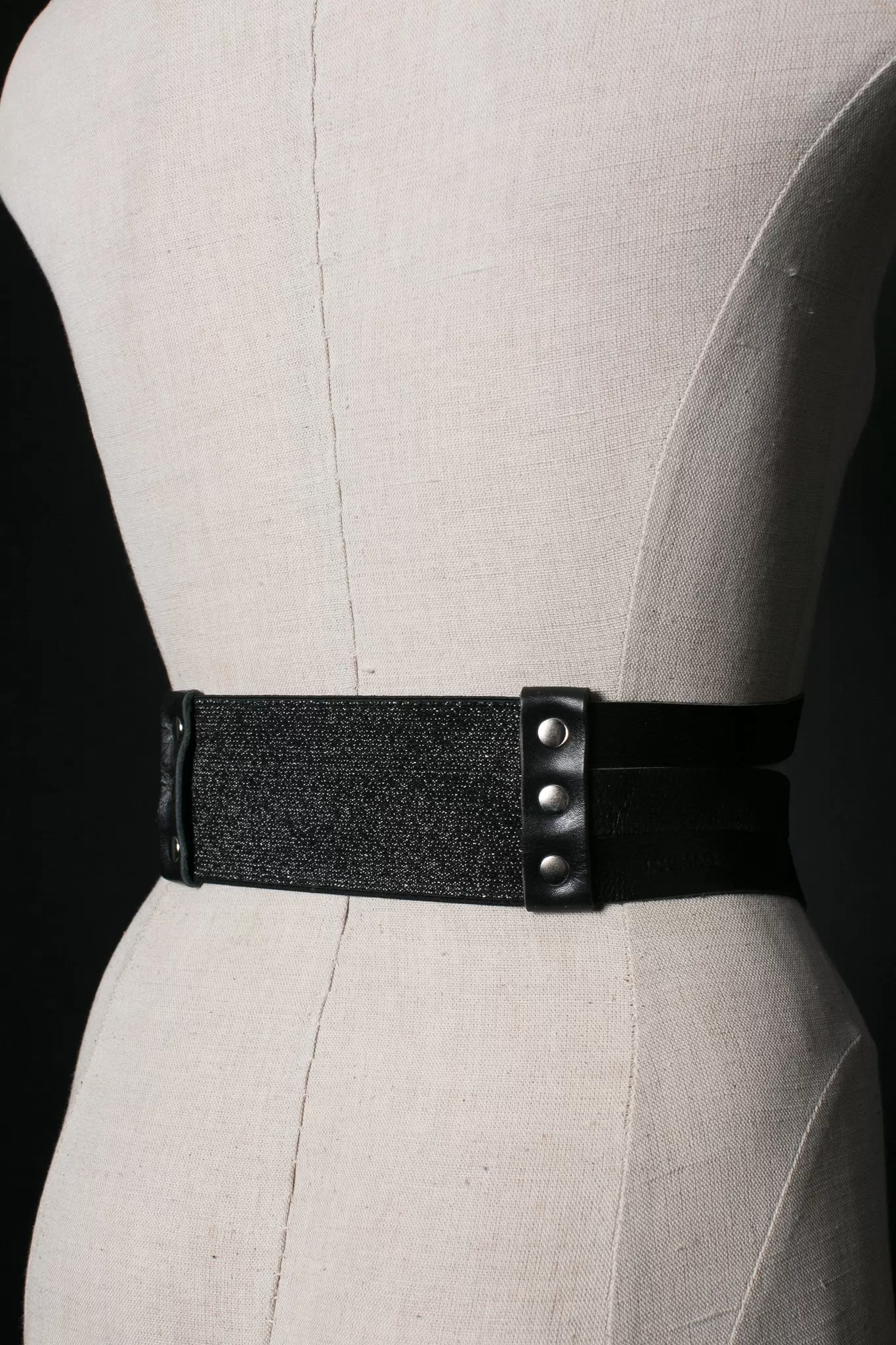 covet corset eyehook belt.