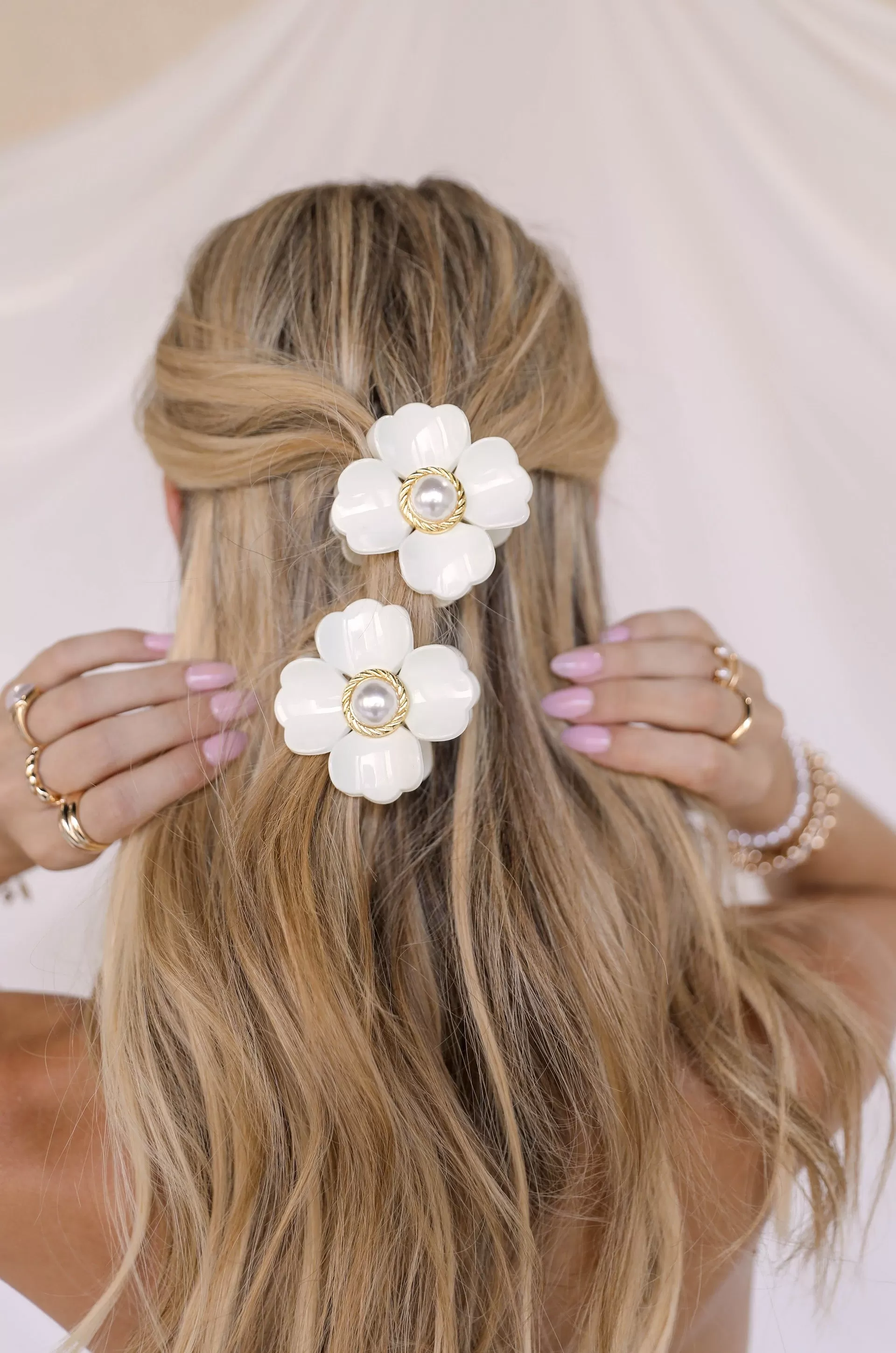 Daisy Claw Clip