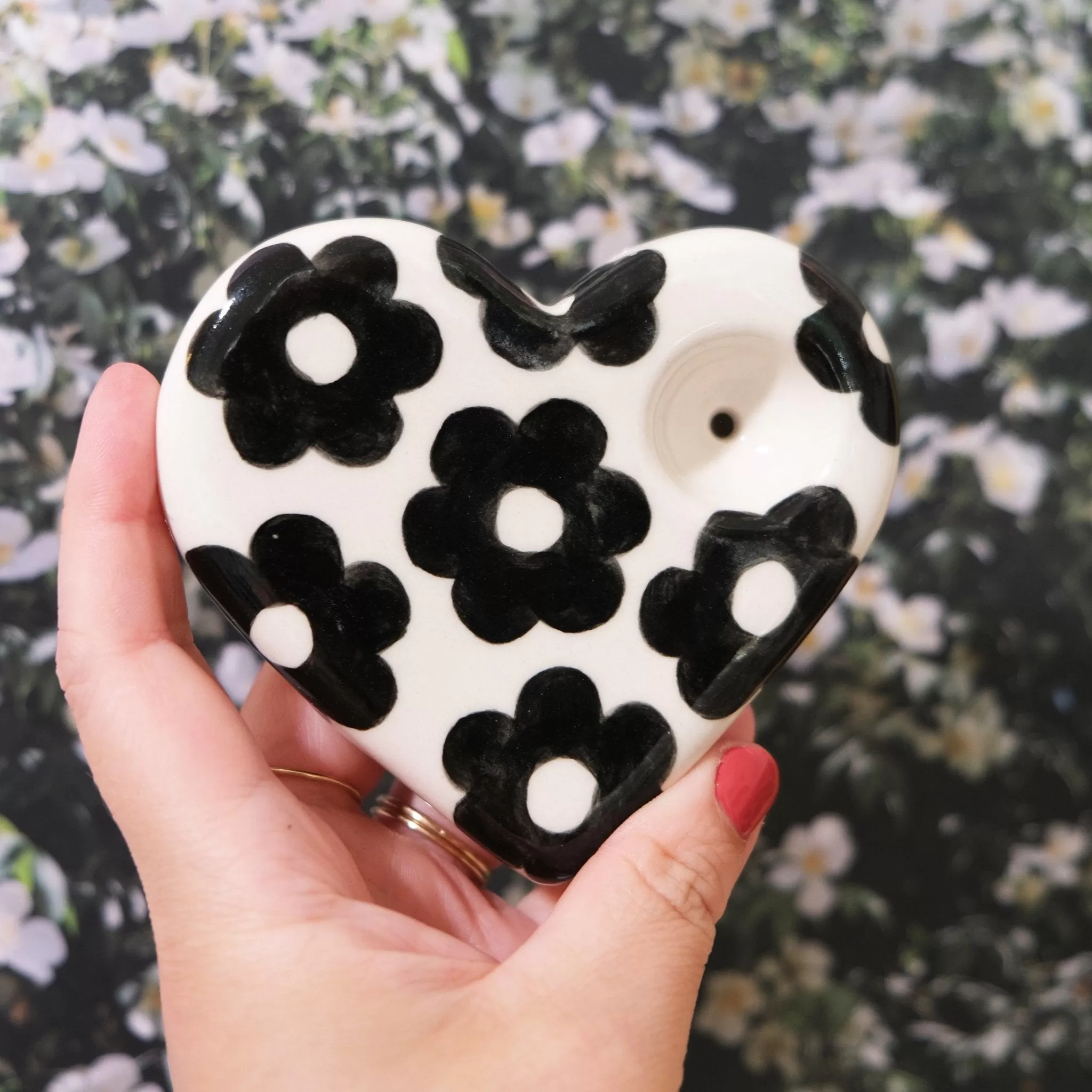 Daisy Porcelain Heart