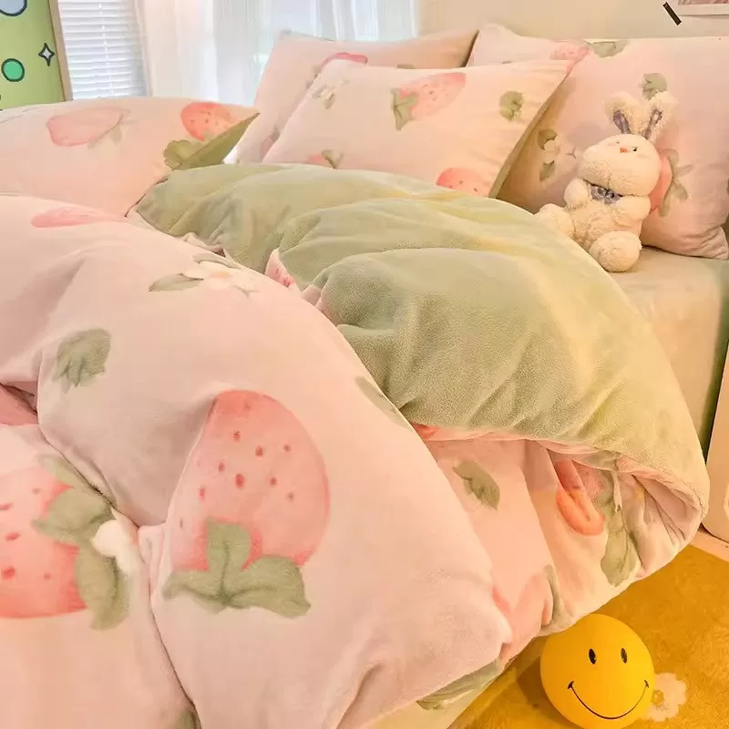 Fashion Strawberry Bedding Set PN6372