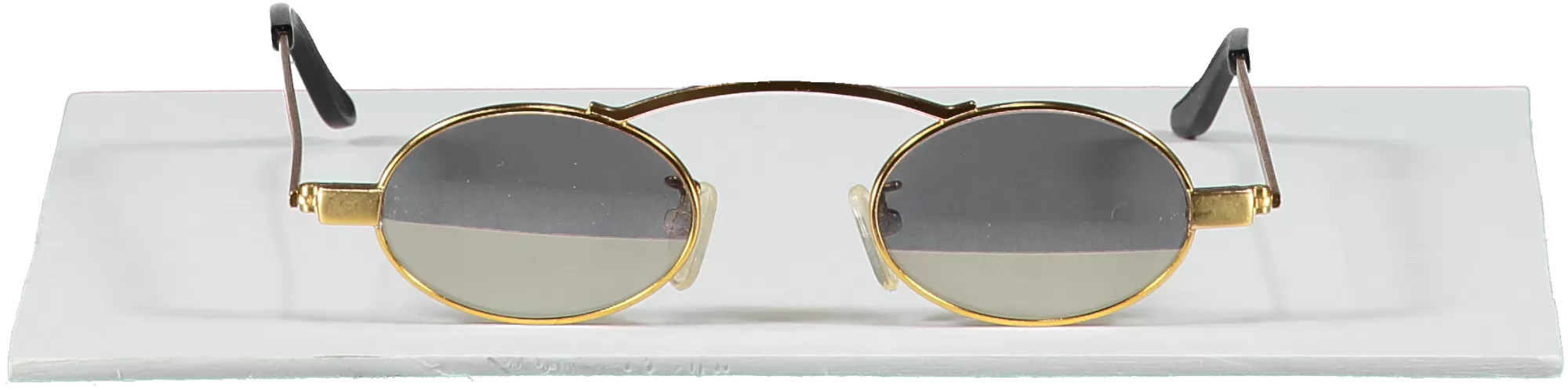 Roberi & Fraud Metallic Gold Doris 2.0 Sunglasses in case