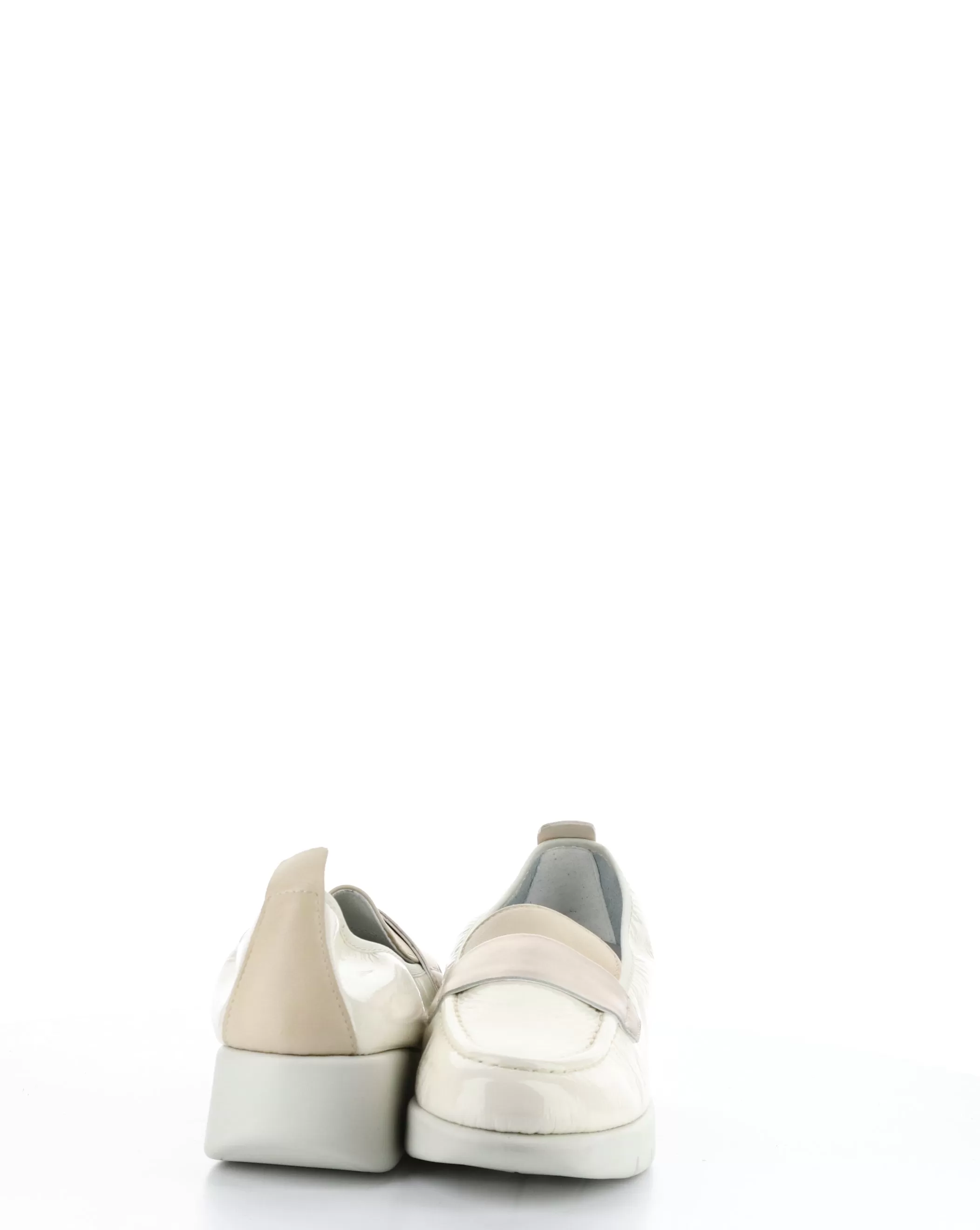 SCREEN MIXED WHITE Round Toe Shoes