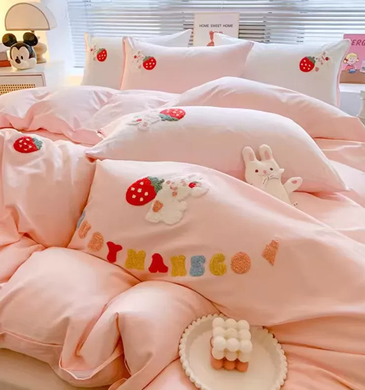 Strawberry Bunny Bedding Set PN6504