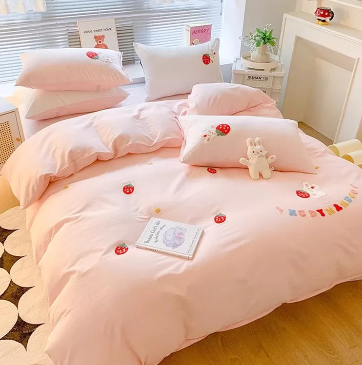 Strawberry Bunny Bedding Set PN6504